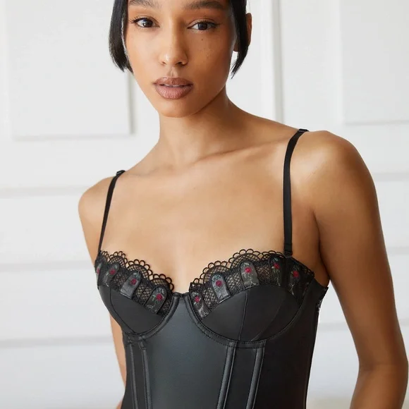 NWT SAVAGE FENTY RENAISSANCE ROSE CORSET DRESS - Picture 4 of 14